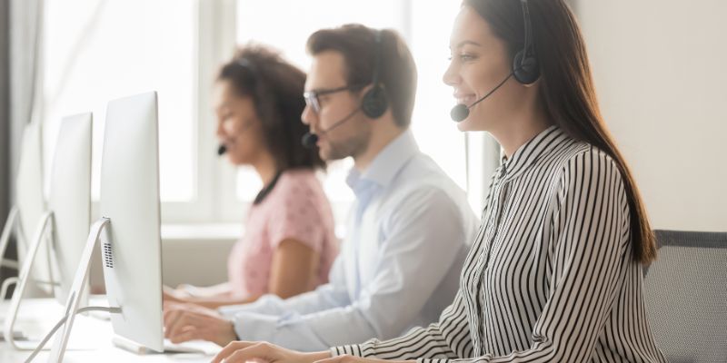 Hỗ trợ khách hàng 24/7 và sẵn sàng đồng hành cùng bạn Hỗ trợ khách hàng 24/7 và sẵn sàng đồng hành cùng bạn